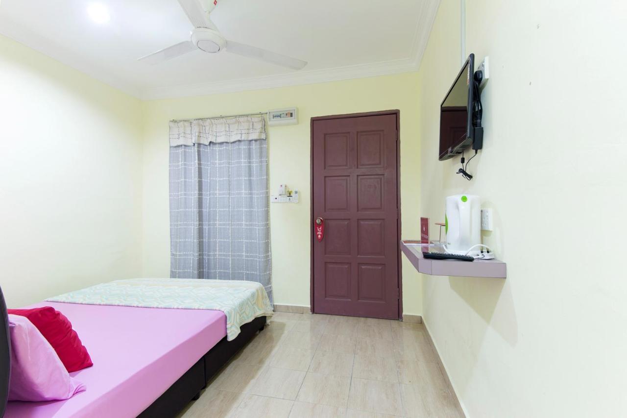 פנתאי צנאנג Kampung Guest House מראה חיצוני תמונה